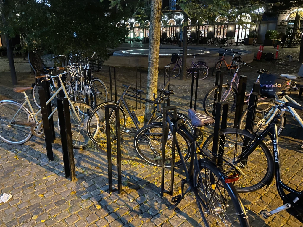 Stationnement vélo circulaire, une solution élégante